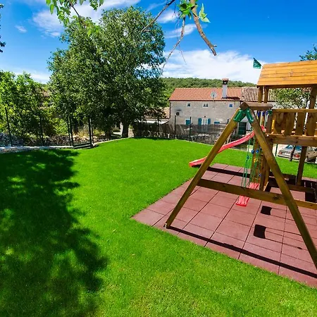 Zonti Villa *
